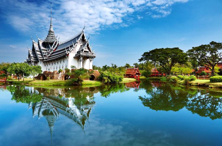 chrám Sanphet Prasat ve skanzenu Ancient City na jihu Bangkoku
